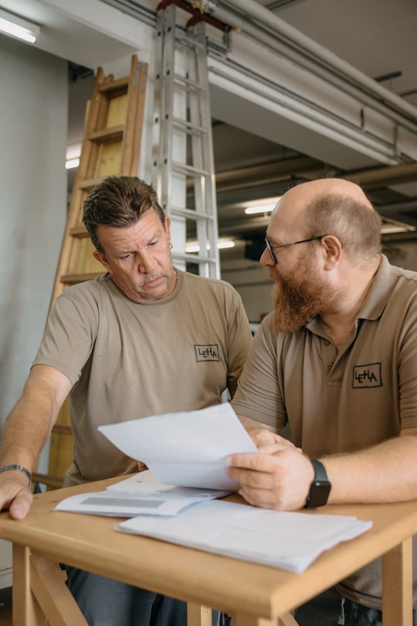 LEHA Montageteam bei der Arbeit